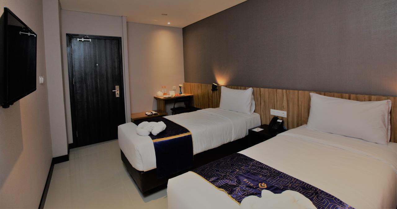Fitra Hotel Majalengka Exterior foto